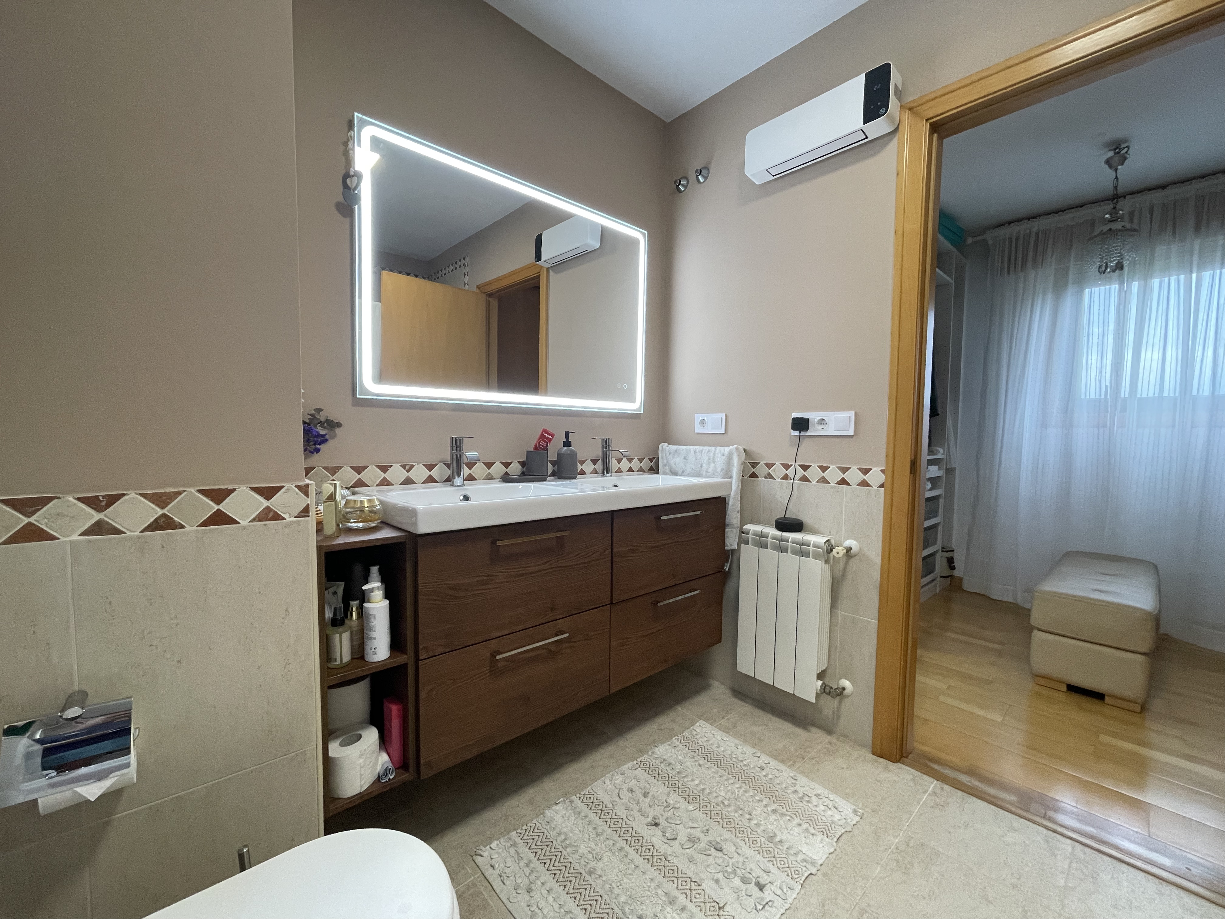 Lavabo del baño principal